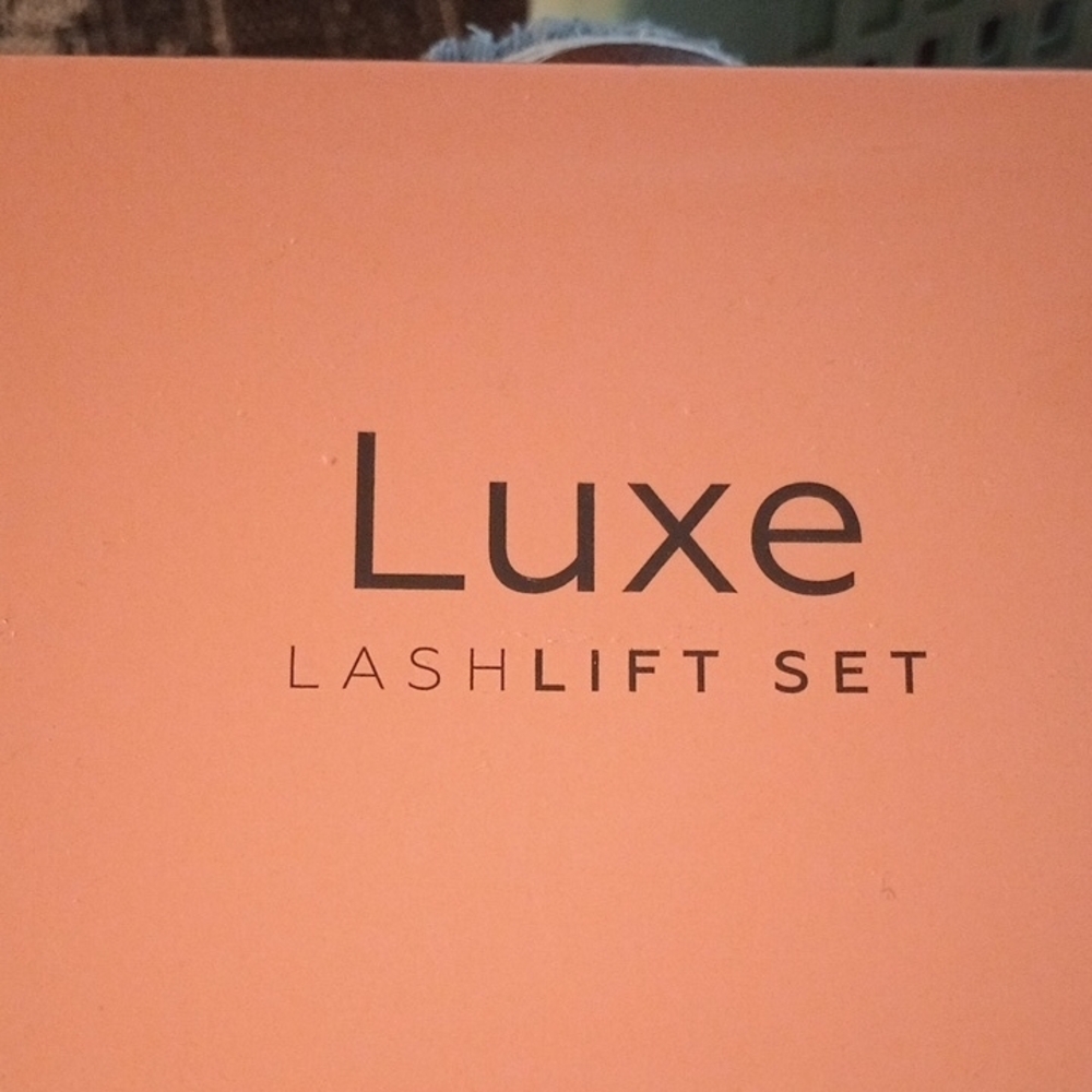 Luxe Lash Lift Set in Coral